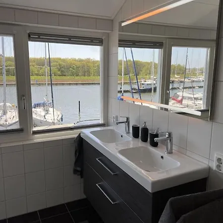 With 1 Bedroom Holiday home